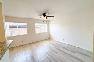 11002 Hammerly Blvd, Houston, TX 77043 - Photo 23