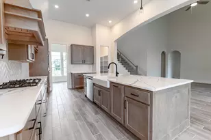 707 Western Holly, League City, TX 77573 - Photo 9