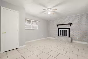 907 Northbend Dr, Baytown, TX 77521 - Photo 15