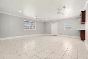 907 Northbend Dr, Baytown, TX 77521 - Photo 11