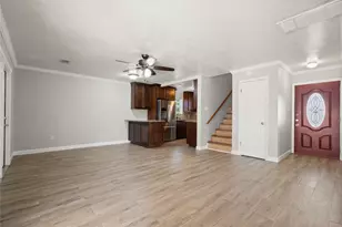 907 Northbend Dr, Baytown, TX 77521 - Photo 5