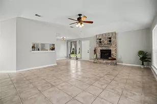 16726 Frigate Dr, Friendswood, TX 77546 - Photo 5