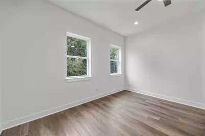 955 Elkhart Street #B, Houston, TX 77091 - Photo 9