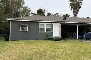 4214 Kinne St, Bacliff, TX 77518 - Photo 1