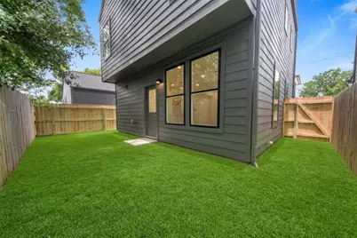 1275 Dewalt Street, Houston, TX 77088 - Photo 37