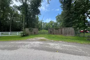 919 Little Doe Dr, Crosby, TX 77532 - Photo 1