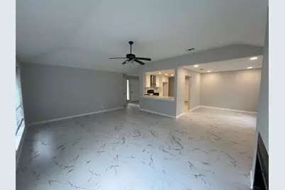 2218 S Ferrisburg Court, Sugar Land, TX 77478 - Photo 3