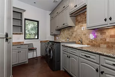 10989 Spell Road, Tomball, TX 77375 - Photo 9