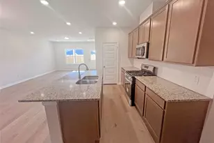 649 Cherry Tree Dr, La Marque, TX 77568 - Photo 5