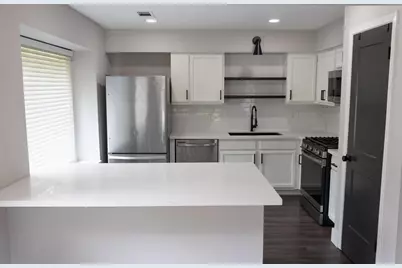 1204 Osborne Drive, Friendswood, TX 77546 - Photo 9