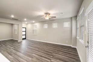 8209 Rising Stream Dr, Houston, TX 77063 - Photo 11