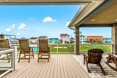1990 Royalville Court, Crystal Beach, TX 77650 - Photo 3
