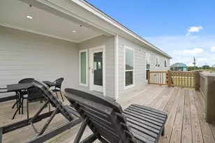 991 Seadrift Dr, Port Bolivar, TX 77650 - Photo 31