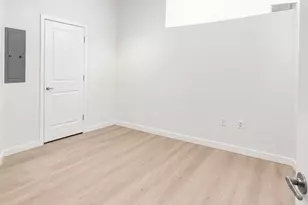 5925 Almeda Rd, Houston, TX 77004 - Photo 11