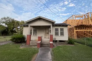 2805 Brackenridge St, Houston, TX 77026 - Photo 1
