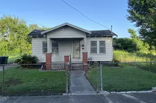 2805 Brackenridge St, Houston, TX 77026 - Photo 1