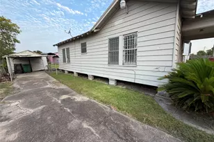 2805 Brackenridge St, Houston, TX 77026 - Photo 15