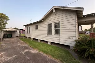 2805 Brackenridge St, Houston, TX 77026 - Photo 13