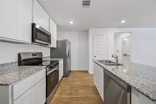 11908 Lilac Ice Ln, Houston, TX 77048 - Photo 7