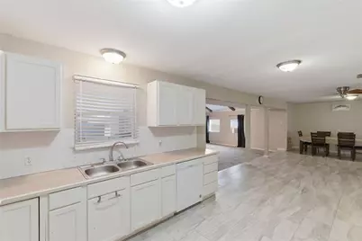 407 Present Street, Missouri City, TX 77489 - Photo 17