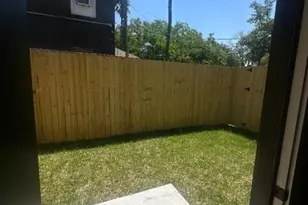 2735 Nora St, Beaumont, TX 77705 - Photo 9