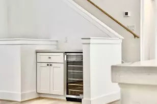 7711 Westside Villas Ln, Houston, TX 77055 - Photo 11