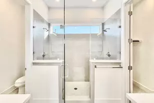 7711 Westside Villas Ln, Houston, TX 77055 - Photo 23