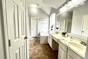 10807 Summer Meadows Ct, Houston, TX 77064 - Photo 15