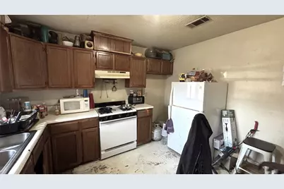 8507 Prairie View Drive, Houston, TX 77088 - Photo 7