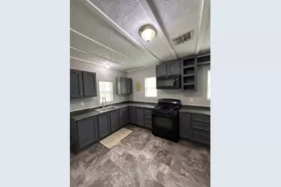 311 S 3rd Street, Highlands, TX 77562 - Photo 15