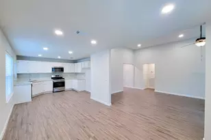 7777 Springville Dr, Houston, TX 77095 - Photo 11