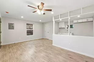 7010 Brownsville St, Houston, TX 77020 - Photo 7