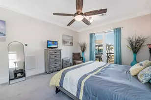 936 Long Reach Dr, Tiki Island, TX 77554 - Photo 5