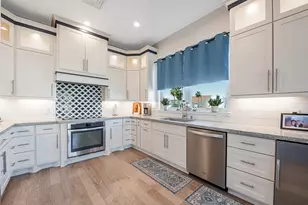 936 Long Reach Dr, Tiki Island, TX 77554 - Photo 25