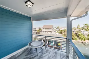 936 Long Reach Dr, Tiki Island, TX 77554 - Photo 33