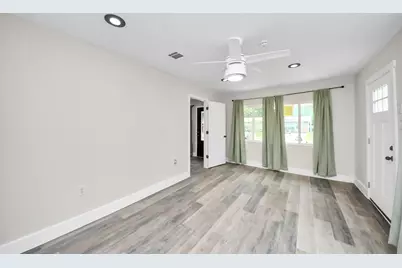 5903 Belneath Street, Houston, TX 77033 - Photo 19