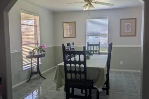 406 Manor Ave, Arcola, TX 77583 - Photo 3