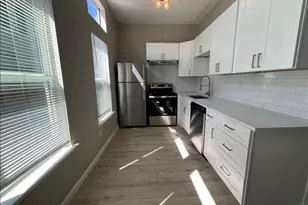 3403 Yupon St, Houston, TX 77006 - Photo 5