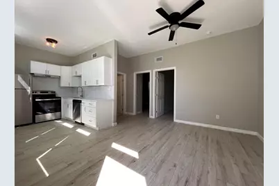 3403 Yupon Street, Houston, TX 77006 - Photo 9