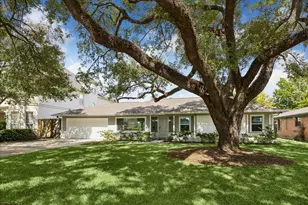 4914 Holly St, Bellaire, TX 77401 - Photo 3