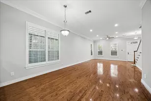 5818 Kiam St, Houston, TX 77007 - Photo 9