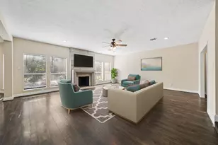 14823 Walbrook Dr, Sugar Land, TX 77498 - Photo 15