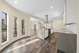 14823 Walbrook Dr, Sugar Land, TX 77498 - Photo 13