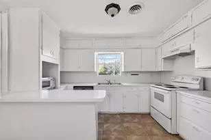 703 Coryell St, League City, TX 77573 - Photo 13