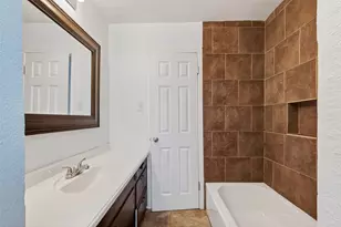 703 Coryell St, League City, TX 77573 - Photo 31