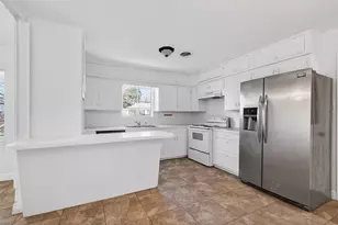 703 Coryell St, League City, TX 77573 - Photo 11