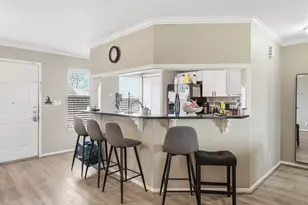 302 Saint Andrews St, Rockport, TX 78382 - Photo 5