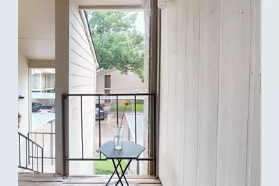 700 Thicket Lane #306, Houston, TX 77079 - Photo 3