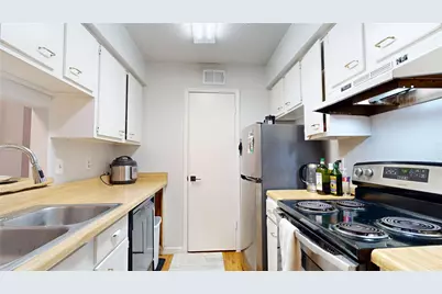 700 Thicket Lane #306, Houston, TX 77079 - Photo 23