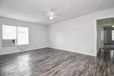 941 Lucky Street, Houston, TX 77088 - Photo 5